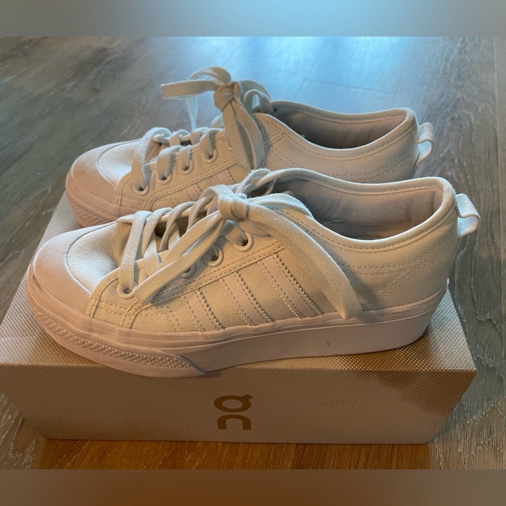 Adidas platform Nizza white sneakers size 7